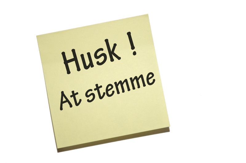 Seddel med tekesten "Husk at stemme"