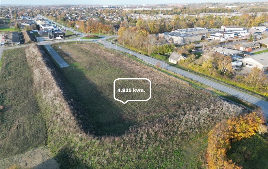 Billede med markering af restareal på 4.825 kvm.