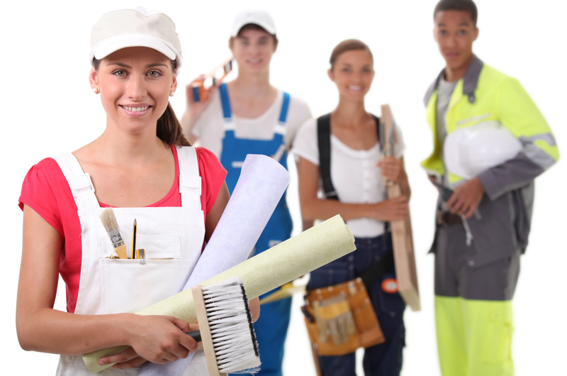 Fire personer i arbejdstøj