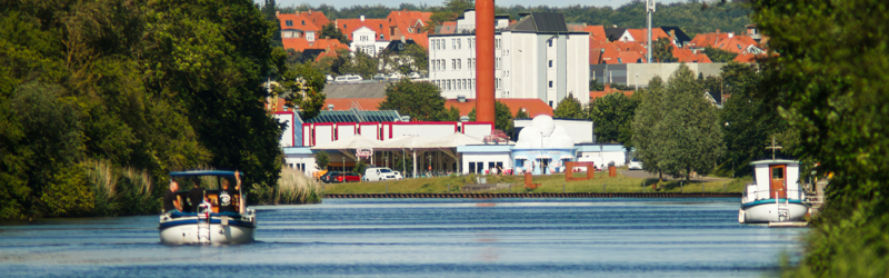 Båd på kanalen