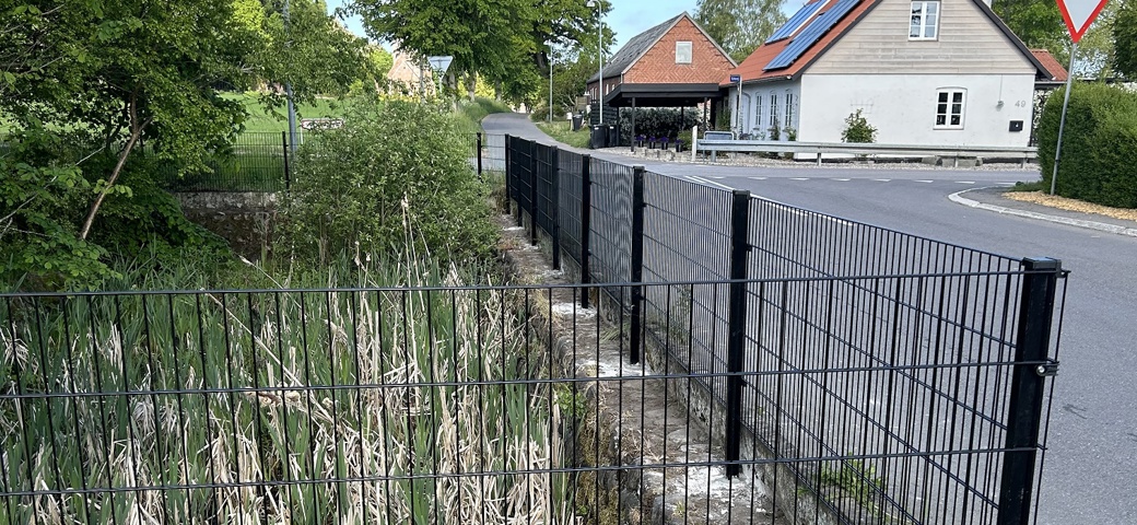 Billede af gadekær på Ølsevej i Sandby