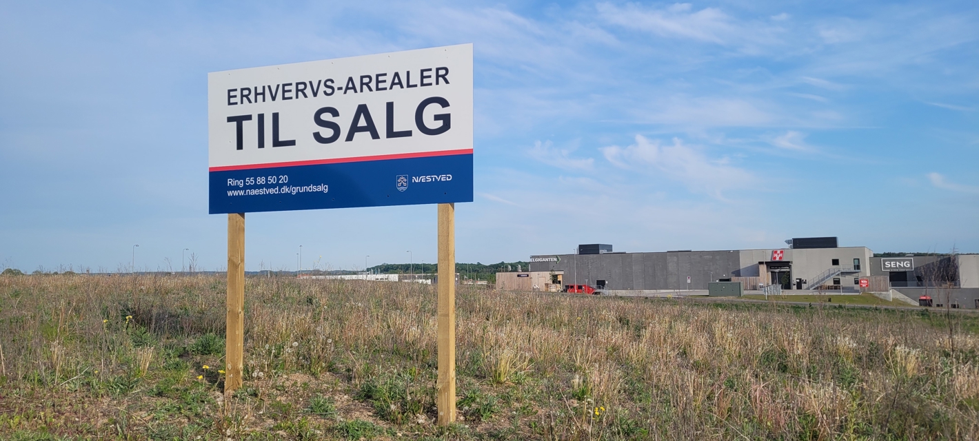 Skilt ved erhvervsareal delareal II