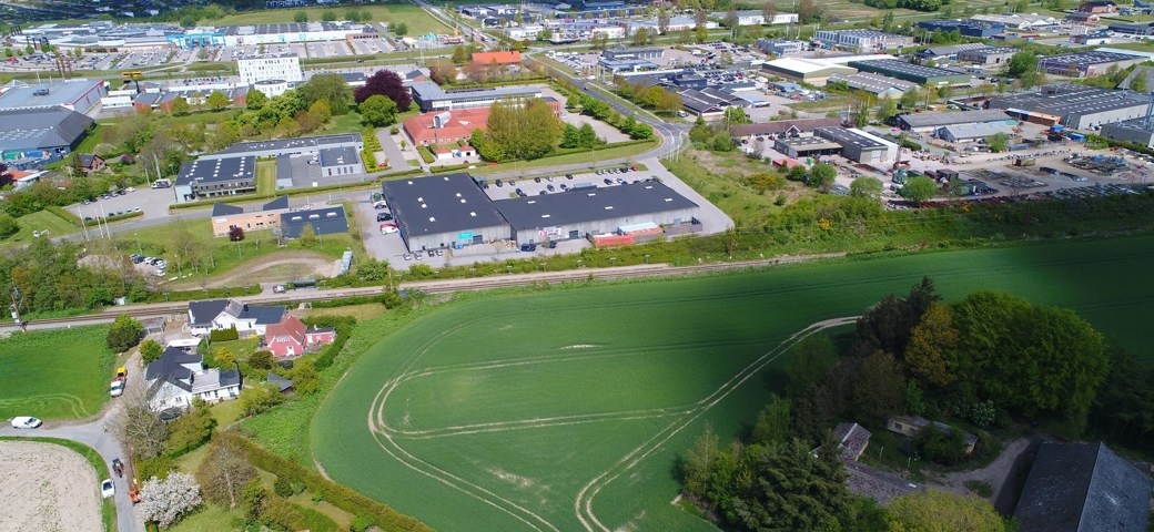 Dronefoto af grønt område i Næstved Nord