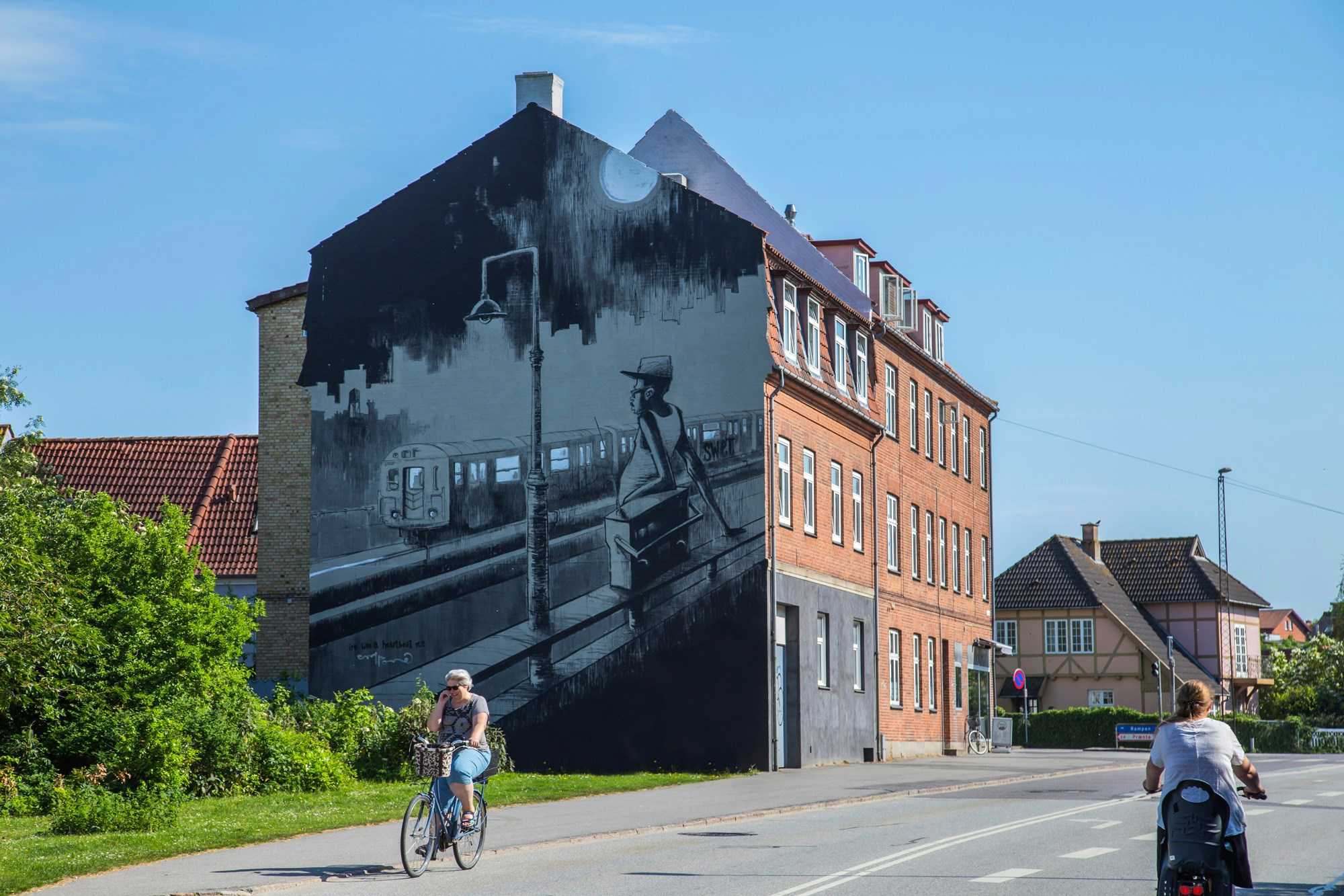 Cyklister på vej i hver sin retning