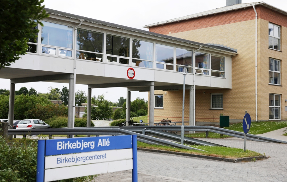 Billede af Birkebjergcentrets motorvejscafe set fra vejen